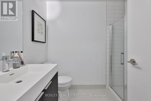 326 - 3100 Keele Street, Toronto, ON - Indoor Photo Showing Bathroom