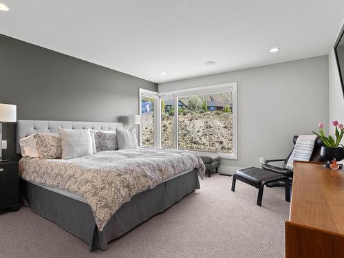500 Pointe Place, Kamloops, BC - Indoor Photo Showing Bedroom