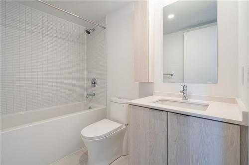 1 Jarvis Street|Unit #513, Hamilton, ON - Indoor Photo Showing Bathroom