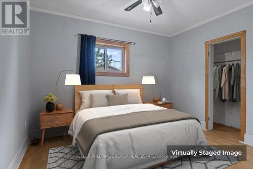 203 Quebec Street, Oshawa, ON - Indoor Photo Showing Bedroom