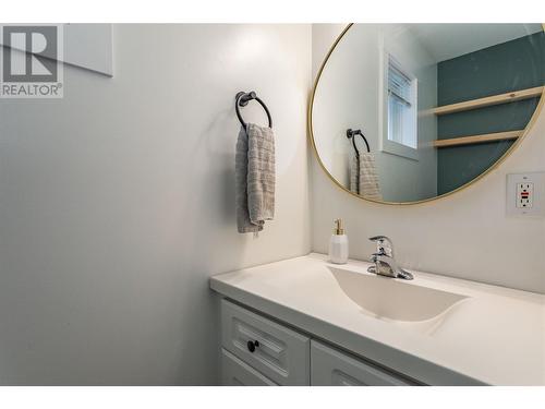 1085 Caledonia Way, West Kelowna, BC - Indoor Photo Showing Bathroom