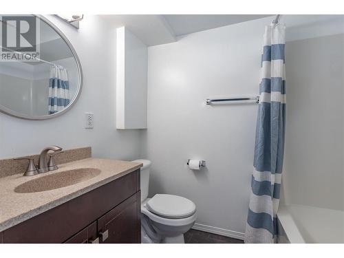 1085 Caledonia Way, West Kelowna, BC - Indoor Photo Showing Bathroom