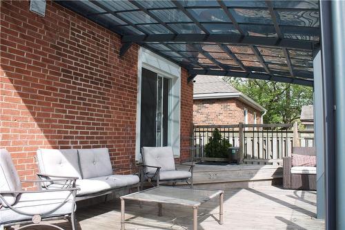 122 Queensdale Avenue E, Hamilton, ON - Outdoor With Deck Patio Veranda With Exterior