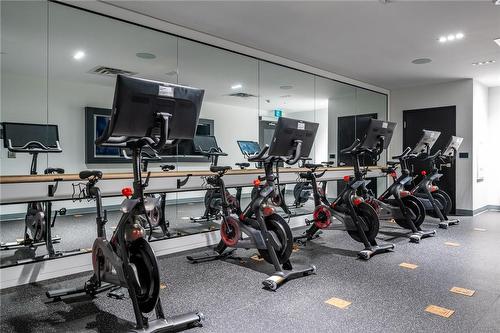 15 Wellington Street S|Unit #605, Kitchener, ON - Indoor Photo Showing Gym Room