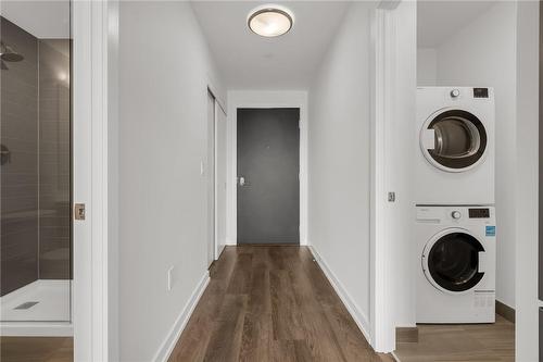 15 Wellington Street S|Unit #605, Kitchener, ON - Indoor Photo Showing Laundry Room