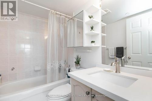 2052 - 75 George Appleton Way, Toronto, ON - Indoor Photo Showing Bathroom