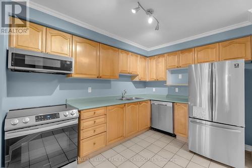 1 - 833 Scollard Court, Mississauga, ON - Indoor Photo Showing Kitchen With Stainless Steel Kitchen