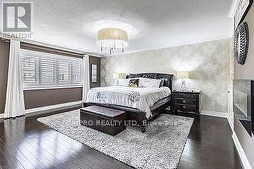 36 Cachet Court, Brampton, ON - Indoor Photo Showing Bedroom