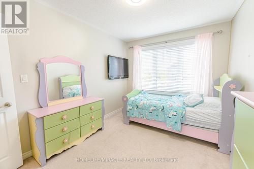 108 Abigail Crescent, Caledon, ON - Indoor Photo Showing Bedroom