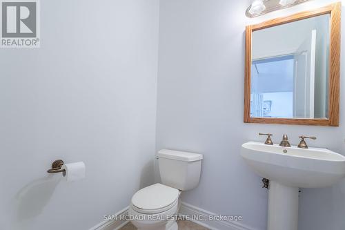 5114 Forest Hill Drive, Mississauga, ON - Indoor Photo Showing Bathroom