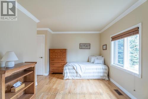 5114 Forest Hill Drive, Mississauga, ON - Indoor Photo Showing Bedroom