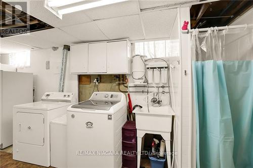 18 Madison Street, Fort Erie, ON - Indoor Photo Showing Laundry Room
