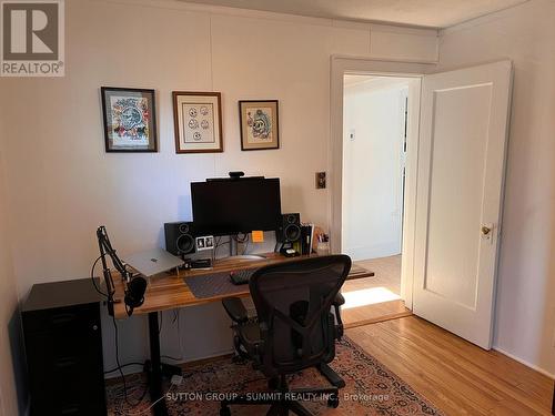 112 Devonshire Avenue, London, ON - Indoor Photo Showing Office