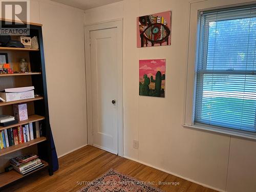 112 Devonshire Avenue, London, ON - Indoor Photo Showing Other Room
