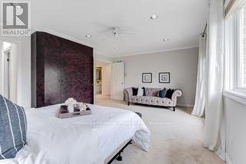 255 Elmwood Avenue, Toronto, ON - Indoor Photo Showing Bedroom