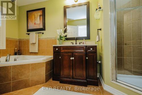 3358 C Kingston Road, Toronto, ON - Indoor Photo Showing Bathroom