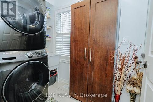 3358 C Kingston Road, Toronto, ON - Indoor Photo Showing Laundry Room