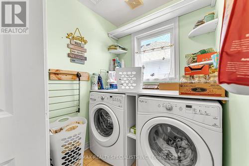 28 Princess Point Drive, Wasaga Beach, ON - Indoor Photo Showing Laundry Room