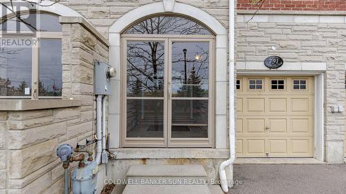 791 Candlestick Circle, Mississauga, ON - Outdoor