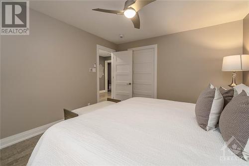 354 Tweedsmuir Avenue Unit#3, Ottawa, ON - Indoor Photo Showing Bedroom