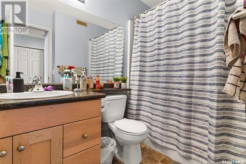 19 2751 Windsor Park Road, Regina, SK - Indoor Photo Showing Bathroom