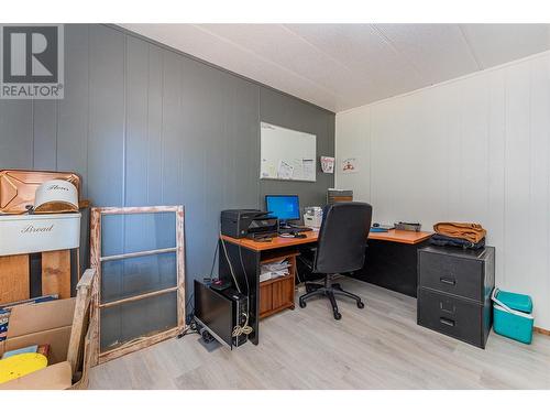 1209 Shuswap Avenue, Sicamous, BC - Indoor Photo Showing Office