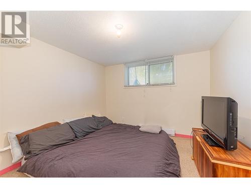 1209 Shuswap Avenue, Sicamous, BC - Indoor Photo Showing Bedroom