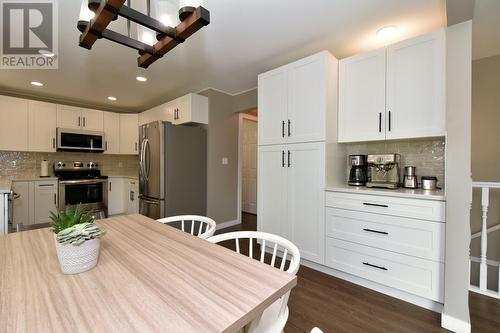 2406 Forest Drive, Blind Bay, BC - Indoor Photo Showing Kitchen