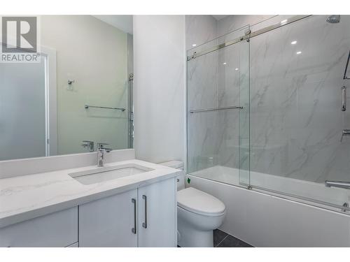 5084 Twinflower Crescent, Kelowna, BC - Indoor Photo Showing Bathroom