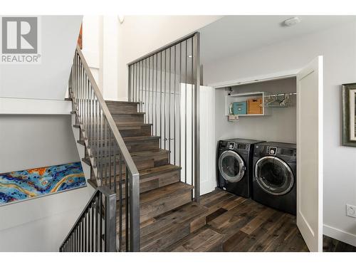 547 Radant Road, Kelowna, BC - Indoor Photo Showing Laundry Room