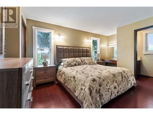 163 Lakehill Road, Kaleden, BC - Indoor Photo Showing Bedroom