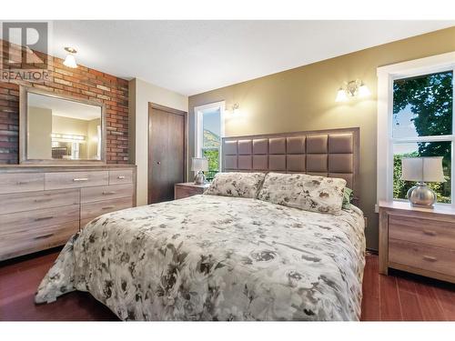 163 Lakehill Road, Kaleden, BC - Indoor Photo Showing Bedroom