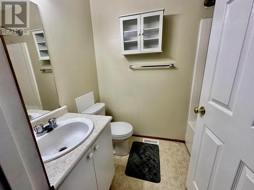 105 8328 92 Avenue, Fort St. John, BC - Indoor Photo Showing Bathroom