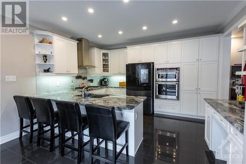 125 Damselfly Way, Ottawa, ON - Indoor Photo Showing Kitchen With Upgraded Kitchen