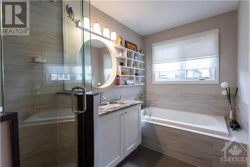 125 Damselfly Way, Ottawa, ON - Indoor Photo Showing Bathroom