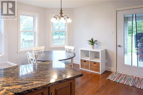 11713 Lakeshore Drive, Morrisburg, ON - Indoor Photo Showing Dining Room