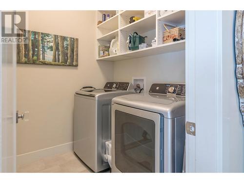 659 Munro Street, Kamloops, BC - Indoor Photo Showing Laundry Room