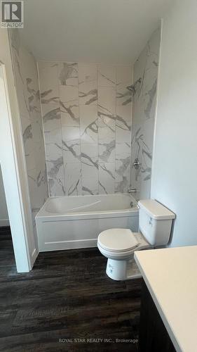 404 - 408 Dundas Street S, Cambridge, ON - Indoor Photo Showing Bathroom