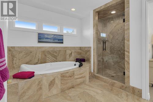 1805 Scott Crescent, West Kelowna, BC - Indoor Photo Showing Bathroom