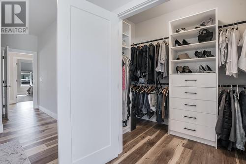 2834 Canyon Crest Drive, West Kelowna, BC - Indoor With Storage