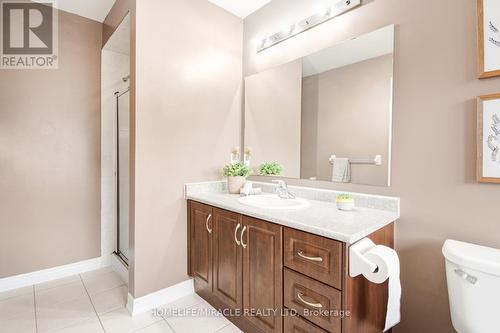 17 Needle Tree Drive, Brampton, ON - Indoor Photo Showing Bathroom
