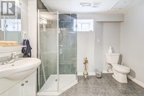 76 Lexington Avenue, Toronto, ON - Indoor Photo Showing Bathroom