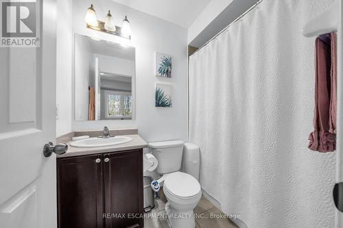 35 - 233 Duskywing Way, Oakville, ON - Indoor Photo Showing Bathroom
