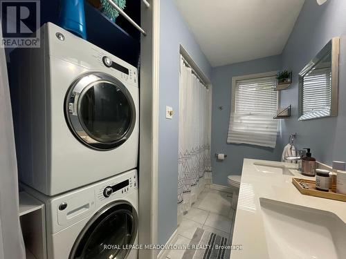 21 Swanhurst Boulevard, Mississauga, ON - Indoor Photo Showing Laundry Room