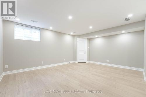 A8 - 439 Athlone Avenue, Woodstock, ON - Indoor Photo Showing Laundry Room