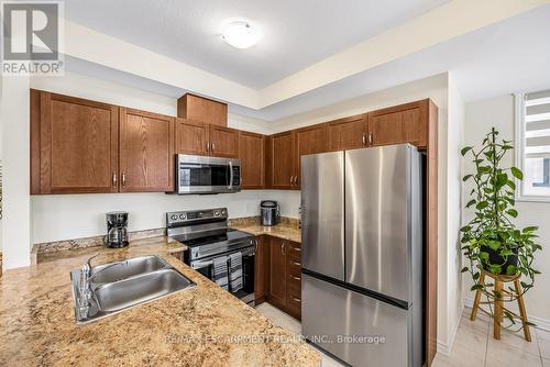 69 - 383 Dundas Street E, Hamilton, ON - Indoor Photo Showing Kitchen With Double Sink