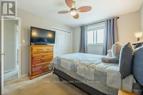 54 Ponsford Place, St. Thomas, ON - Indoor Photo Showing Bedroom