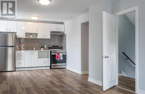2 - 325 Robert Street, Hamilton, ON - Indoor Photo Showing Kitchen With Stainless Steel Kitchen