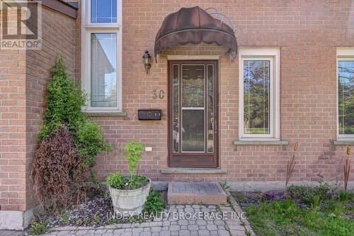 30 Maxwell Drive, Kitchener, ON - Outdoor With Exterior