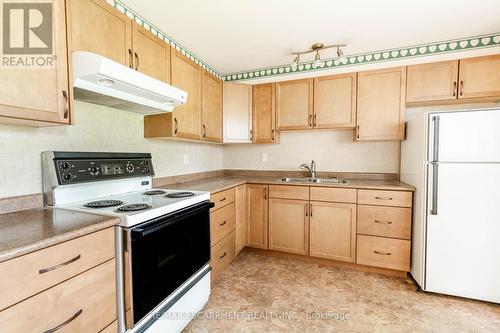 2 - 1190 Upper Ottawa Street, Hamilton, ON - Indoor Photo Showing Kitchen With Double Sink